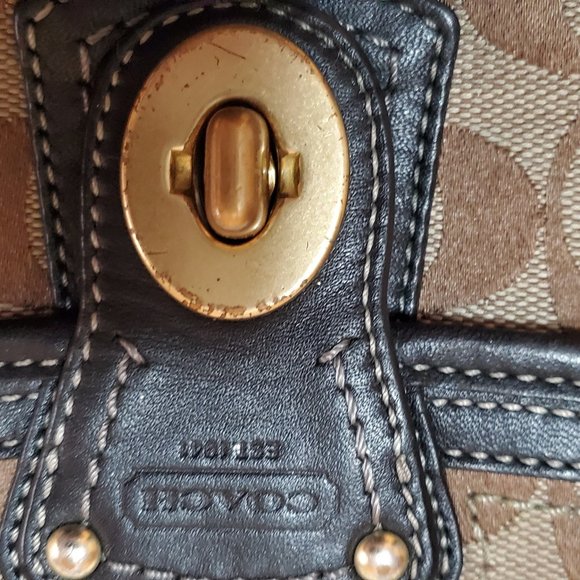 Authentic Coach wristlet - Picture 2 of 3